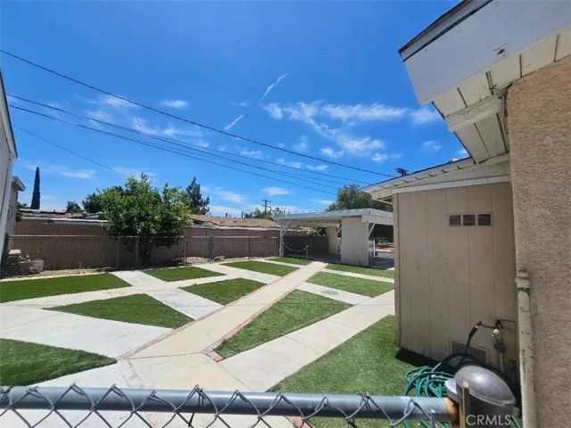 13084 Vaughn, San Fernando, CA 91340