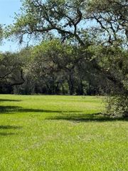 1222 Cr 2152, Rock Island, TX 77470