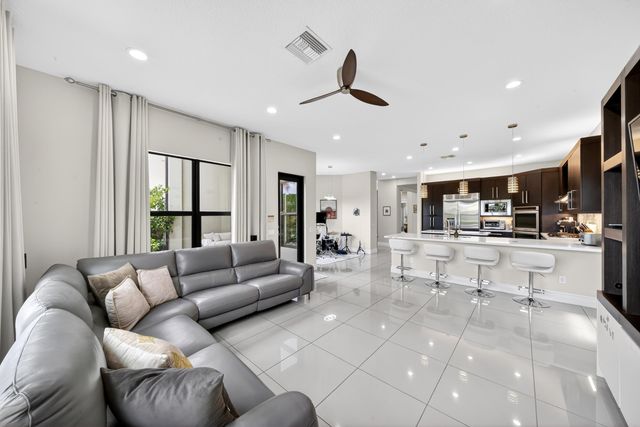 16829 Newark Bay Road, Delray Beach, FL 33446