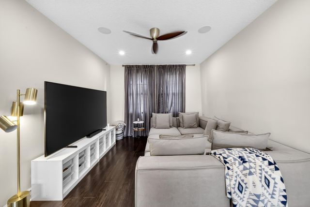 16829 Newark Bay Road, Delray Beach, FL 33446