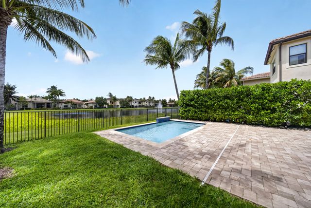 16829 Newark Bay Road, Delray Beach, FL 33446