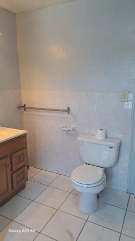 4 Plum St 3, Worcester, MA 01604