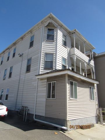 4 Plum St 3, Worcester, MA 01604