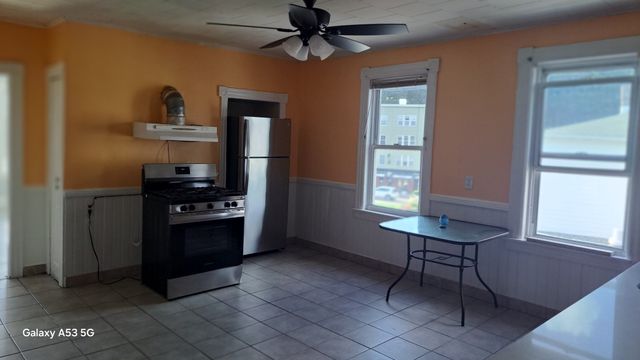 4 Plum St 3, Worcester, MA 01604
