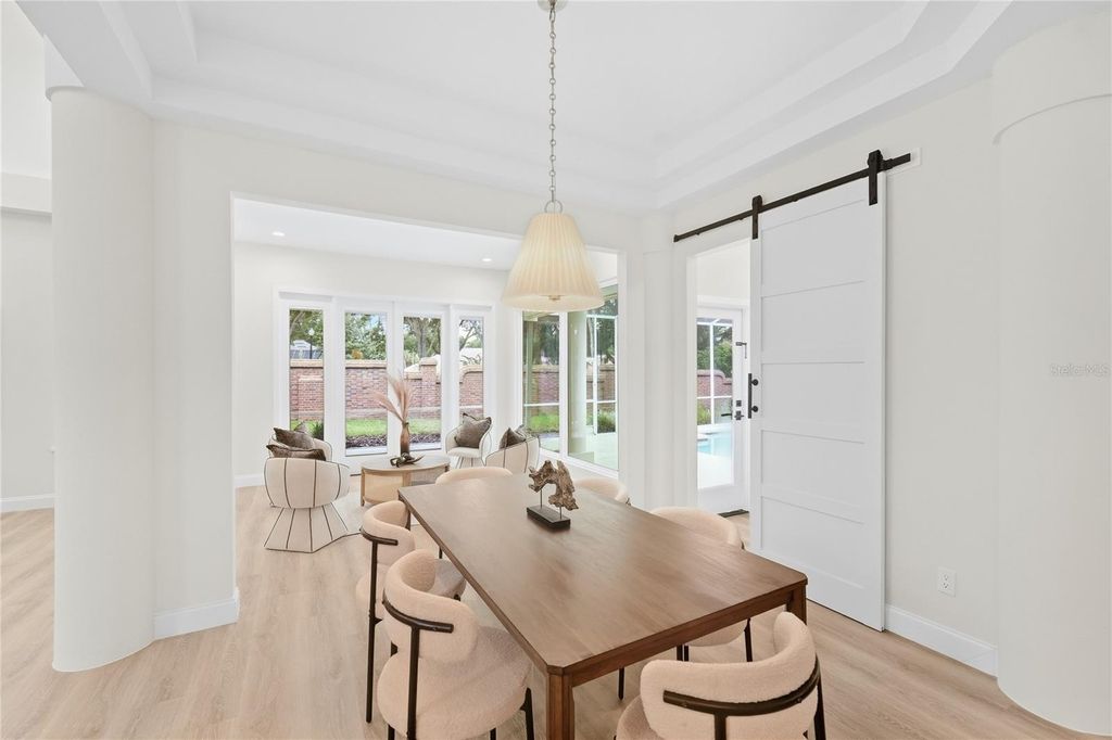 Image 37 of property listing at 336 ASHFORD COURT, Lake Mary, FL 32746