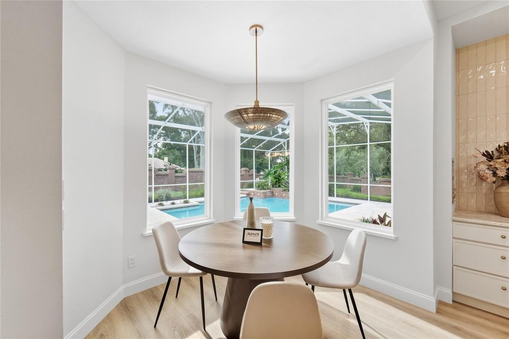 Image 8 of property listing at 336 ASHFORD COURT, Lake Mary, FL 32746
