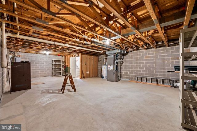 1430 REDWOOD CT, West Chester, PA 19380