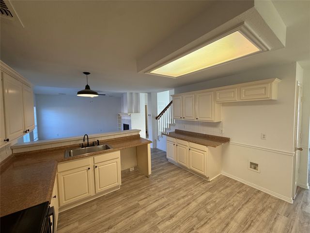 830 San Jacinto Drive, Grand Prairie, TX 75052