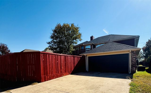 830 San Jacinto Drive, Grand Prairie, TX 75052