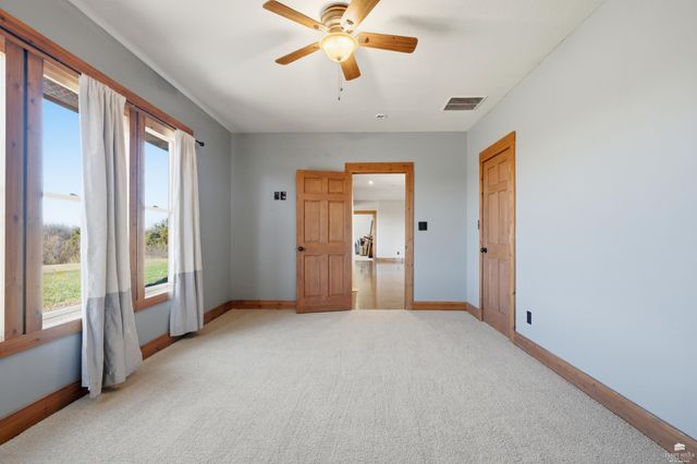 2545 Vinson Drive, Manhattan, KS 66502