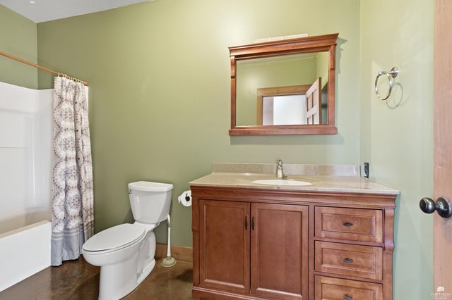 2545 Vinson Drive, Manhattan, KS 66502