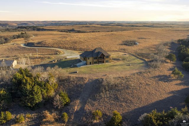2545 Vinson Drive, Manhattan, KS 66502