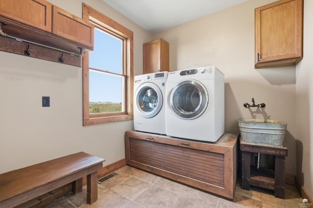 2545 Vinson Drive, Manhattan, KS 66502