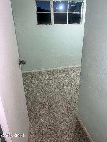 18 E VALENCIA Drive, Phoenix, AZ 85042