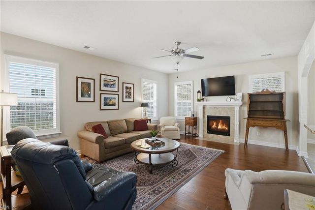 1208 Cowpens CT, Chesapeake, VA 23320