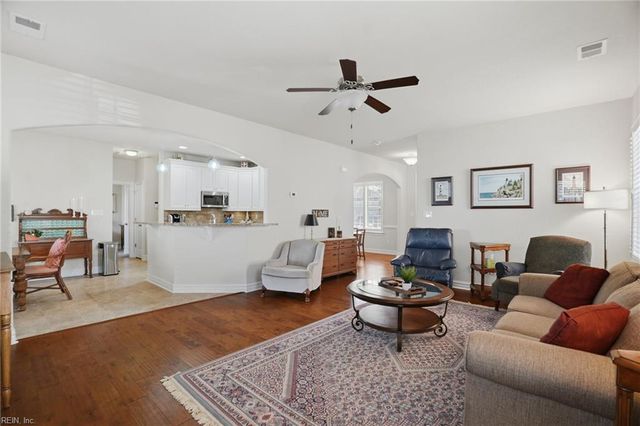 1208 Cowpens CT, Chesapeake, VA 23320