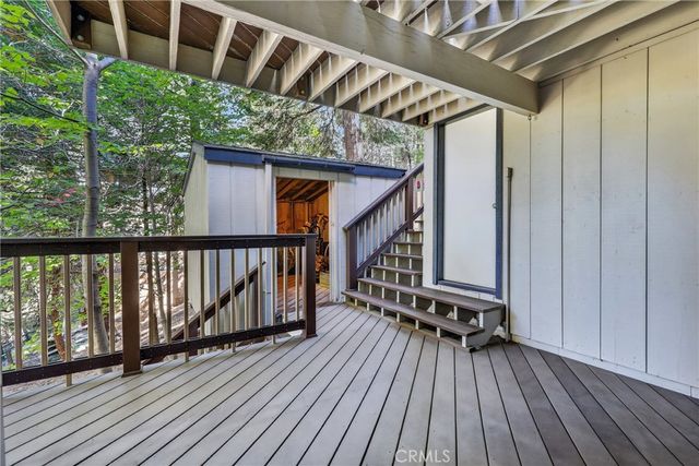 594 W Victoria Court, Lake Arrowhead, CA 92352