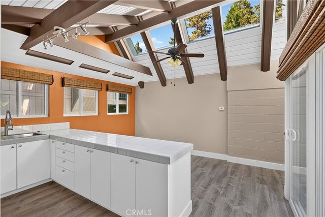 594 W Victoria Court, Lake Arrowhead, CA 92352