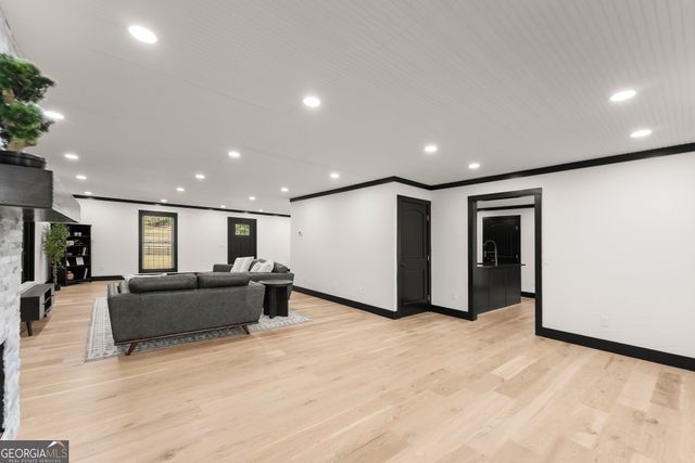 6147 Dahlonega Highway, Clermont, GA 30527