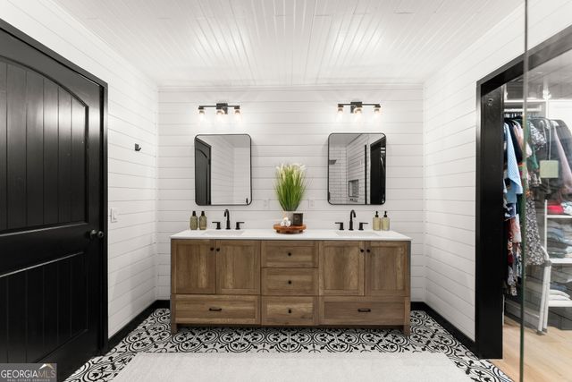 6147 Dahlonega Highway, Clermont, GA 30527