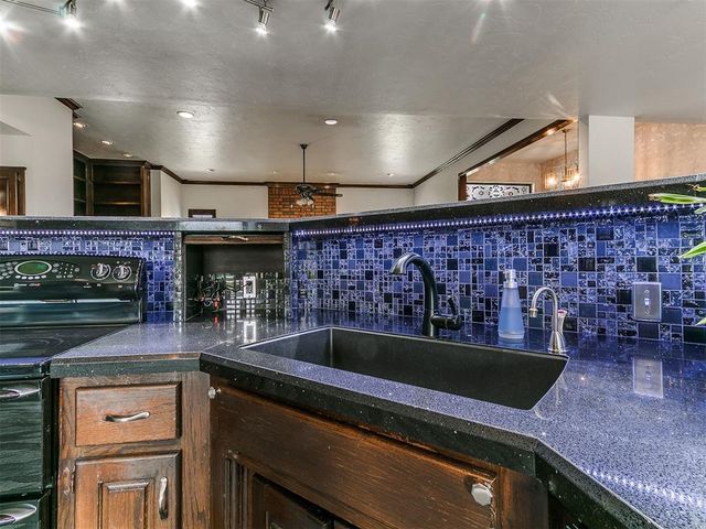 116 E Parkland Drive, Yukon, OK 73099