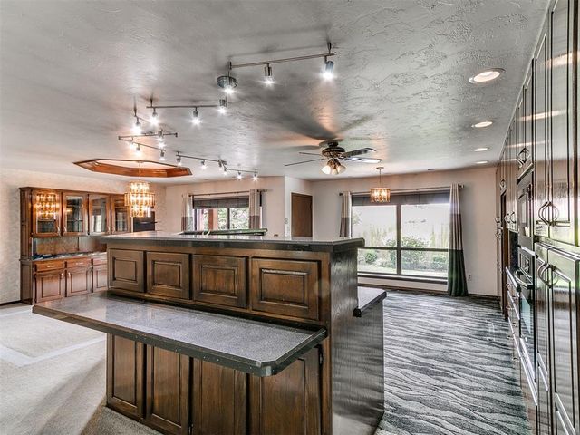 116 E Parkland Drive, Yukon, OK 73099