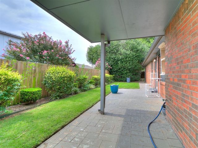 116 E Parkland Drive, Yukon, OK 73099