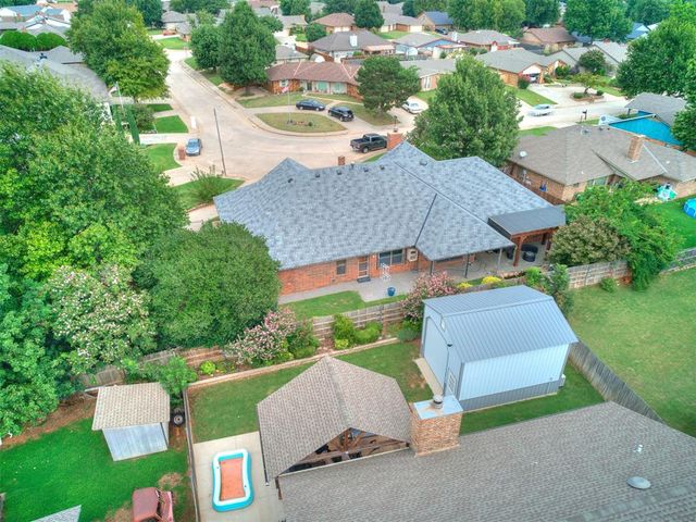 116 E Parkland Drive, Yukon, OK 73099