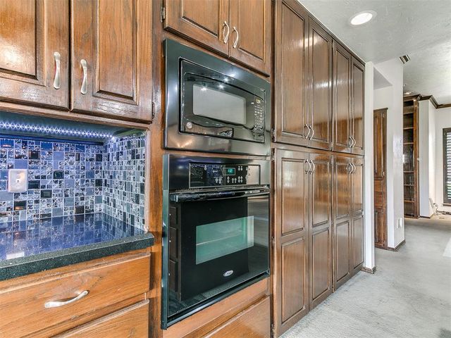 116 E Parkland Drive, Yukon, OK 73099