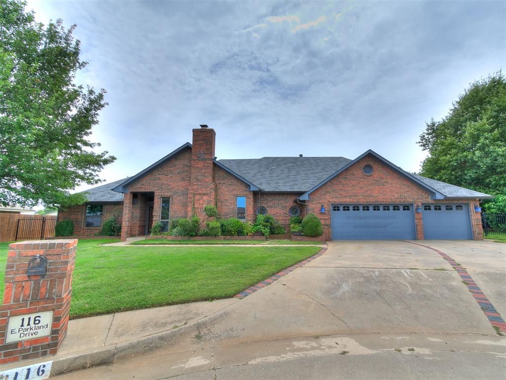 116 E Parkland Drive, Yukon, OK 73099
