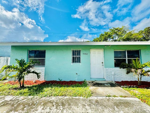4952 Pimlico Court, West Palm Beach, FL 33415