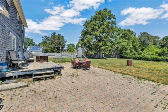 1 Jody Ln, Sandwich, MA 02644