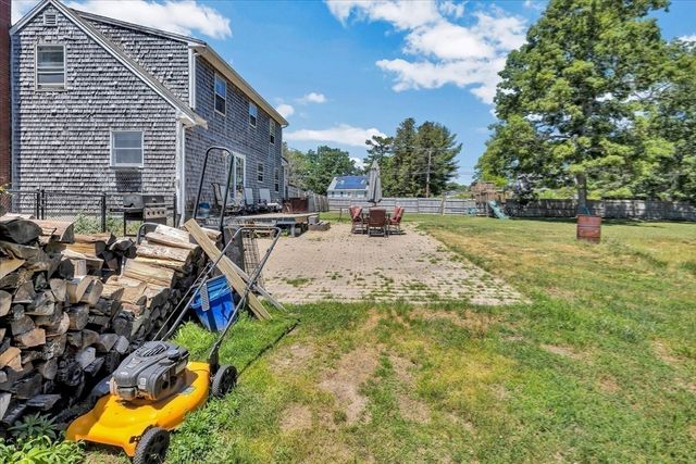 1 Jody Ln, Sandwich, MA 02644