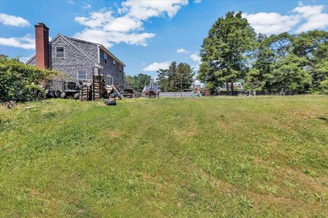 1 Jody Ln, Sandwich, MA 02644