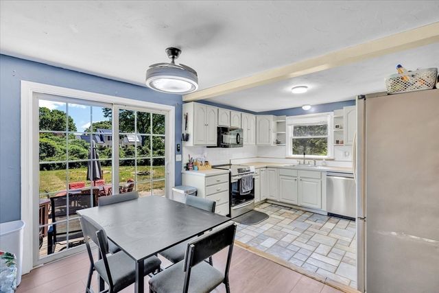 1 Jody Ln, Sandwich, MA 02644