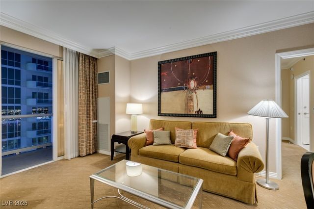 145 East HARMON Avenue 2521, Las Vegas, NV 89109