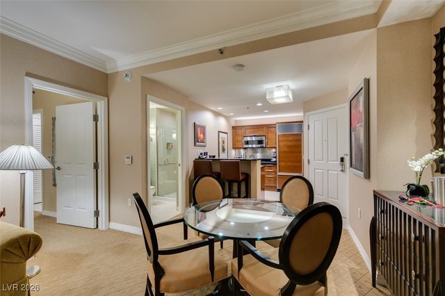 145 East HARMON Avenue 2521, Las Vegas, NV 89109