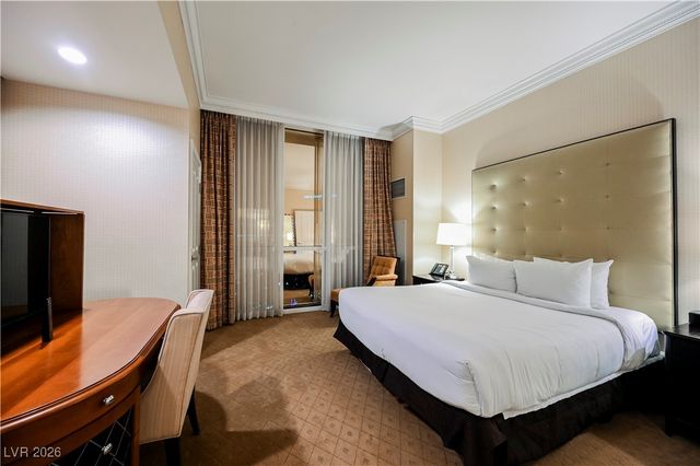 145 East HARMON Avenue 2521, Las Vegas, NV 89109