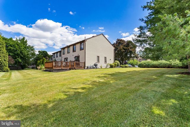 24 KELLY CT, Hamilton, NJ 08690