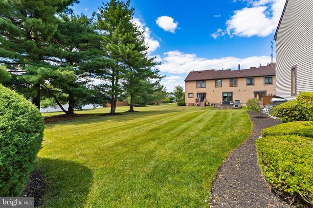24 KELLY CT, Hamilton, NJ 08690