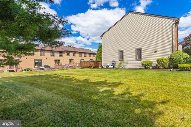 24 KELLY CT, Hamilton, NJ 08690