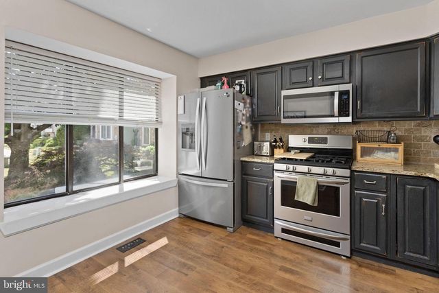 24 KELLY CT, Hamilton, NJ 08690