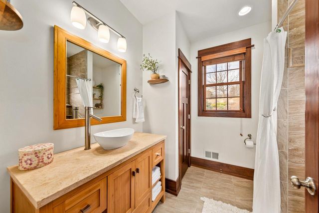 S67W17672 Copper Oaks COURT, Muskego, WI 53150