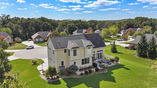 S67W17672 Copper Oaks COURT, Muskego, WI 53150