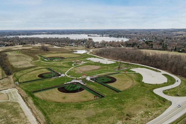 S67W17672 Copper Oaks COURT, Muskego, WI 53150