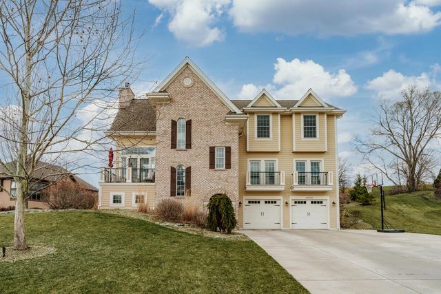 S67W17672 Copper Oaks COURT, Muskego, WI 53150