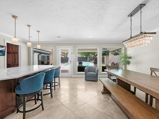 505 Pilgrim Lane, Friendswood, TX 77546