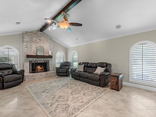 505 Pilgrim Lane, Friendswood, TX 77546