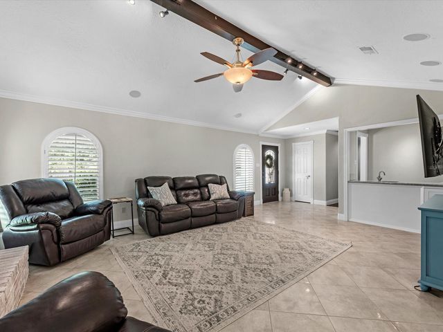 505 Pilgrim Lane, Friendswood, TX 77546