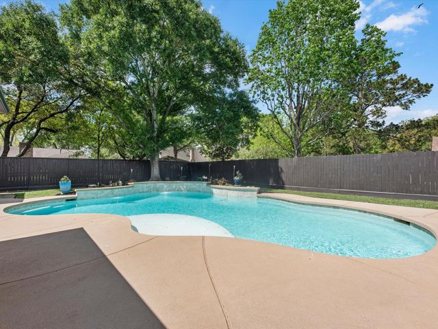 505 Pilgrim Lane, Friendswood, TX 77546